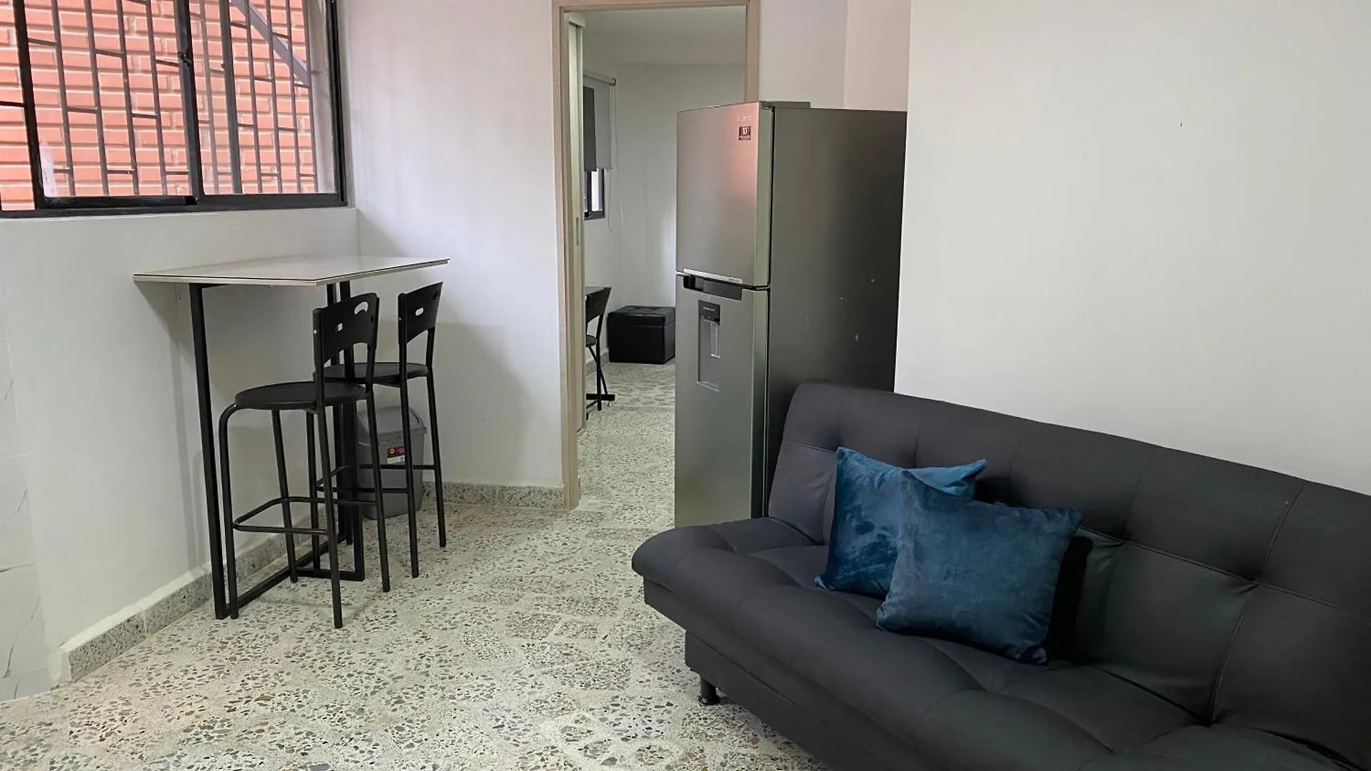 Loft & Parking El Poblado Closest To You 102 Medellín Colombia